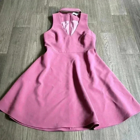 🔥Likely🔥 |Revolve Brand Dusty lavender Andora choker neck fit and flare dress - Picture 4 of 13